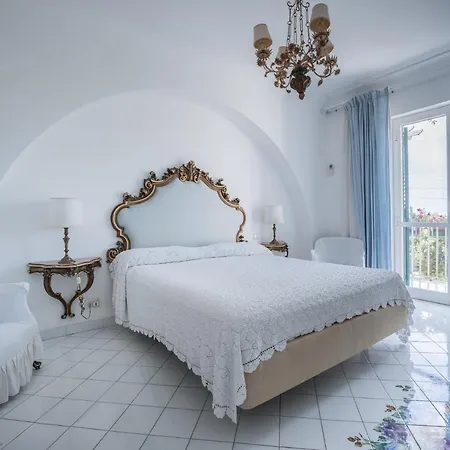 Domenicanda * Capri