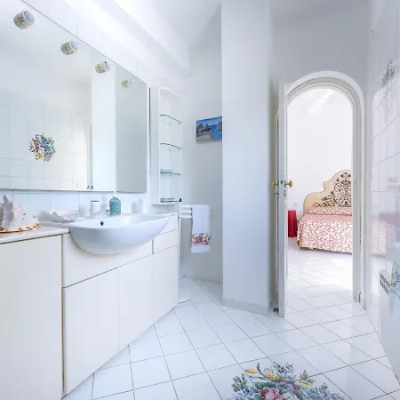 Domenicanda Villa Capri