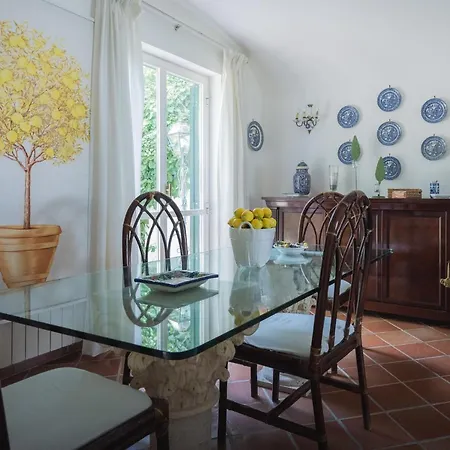 Domenicanda Villa *