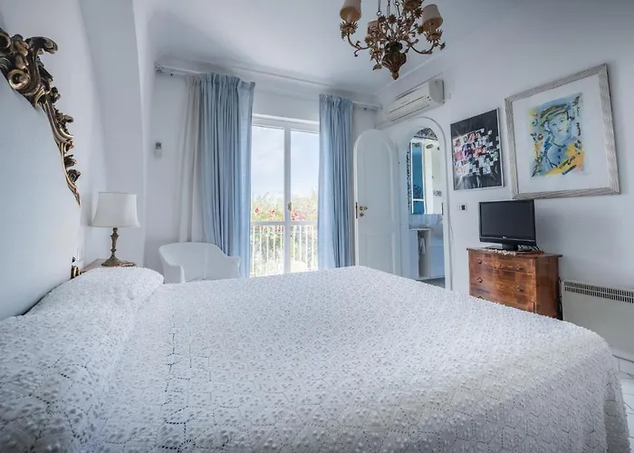 Domenicanda Villa Capri